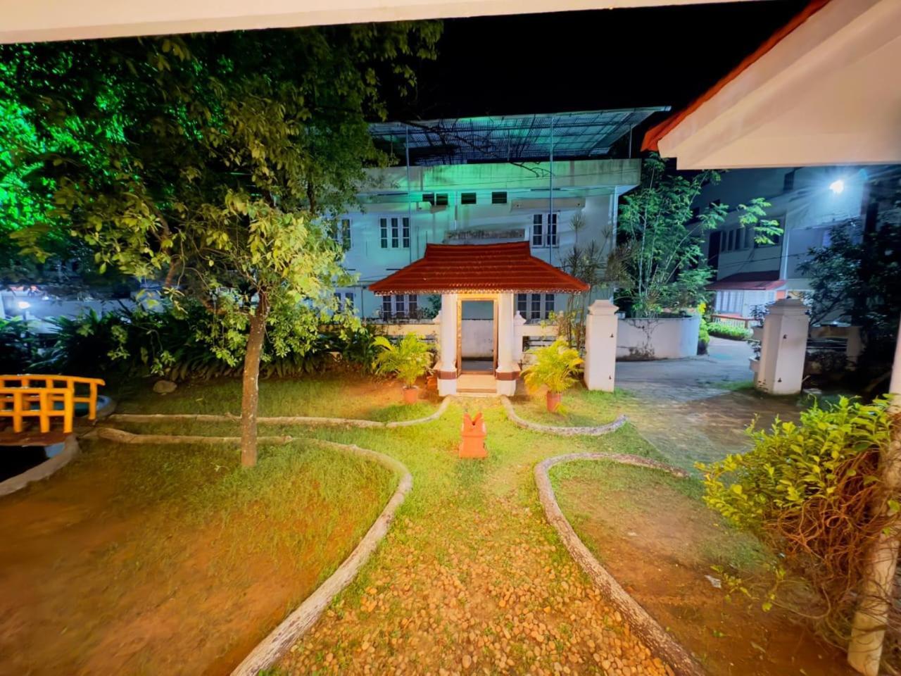 Dream Palace Alappuzha Zewnętrze zdjęcie
